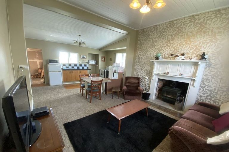 Photo of property in 15 Milton Street, Ohai, 9635