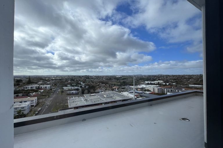 Photo of property in 1103/1 Buscomb Avenue, Henderson, Auckland, 0610