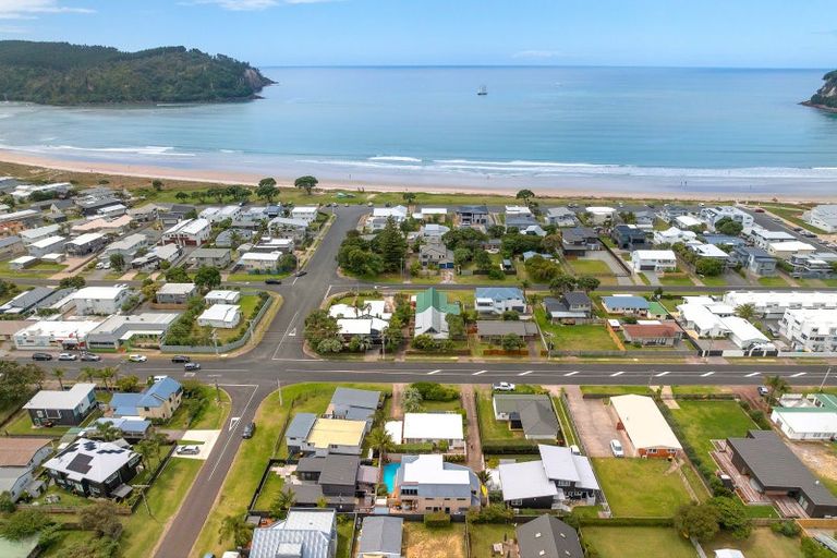 Photo of property in 403a Ocean Road, Whangamata, 3620