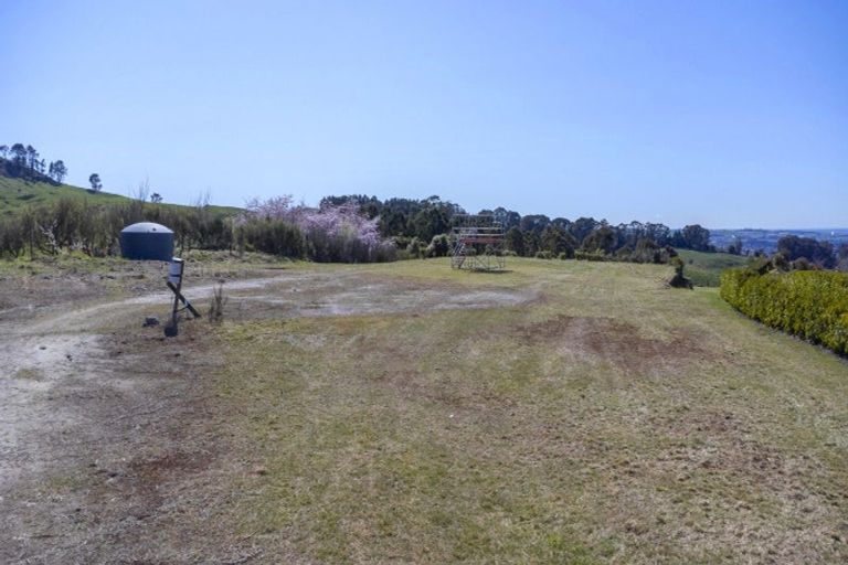 Photo of property in 41 Lomond Grove, Acacia Bay, Taupo, 3385