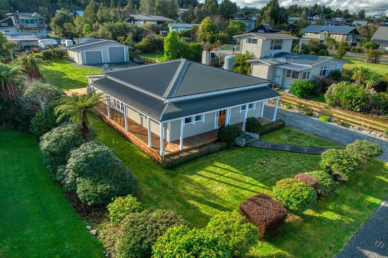 Photo of property in 66 Ahau Street, Moana, 7872