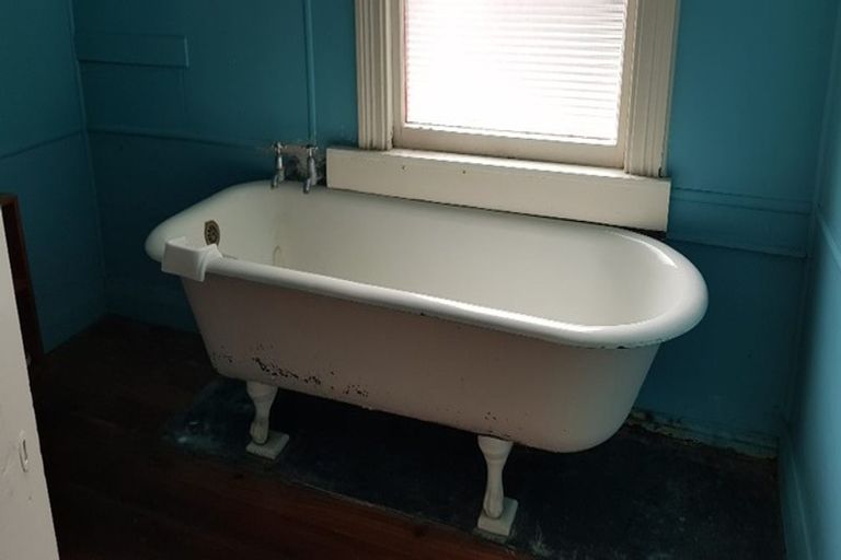 Photo of property in 19 Bedford Street, Patea, 4520