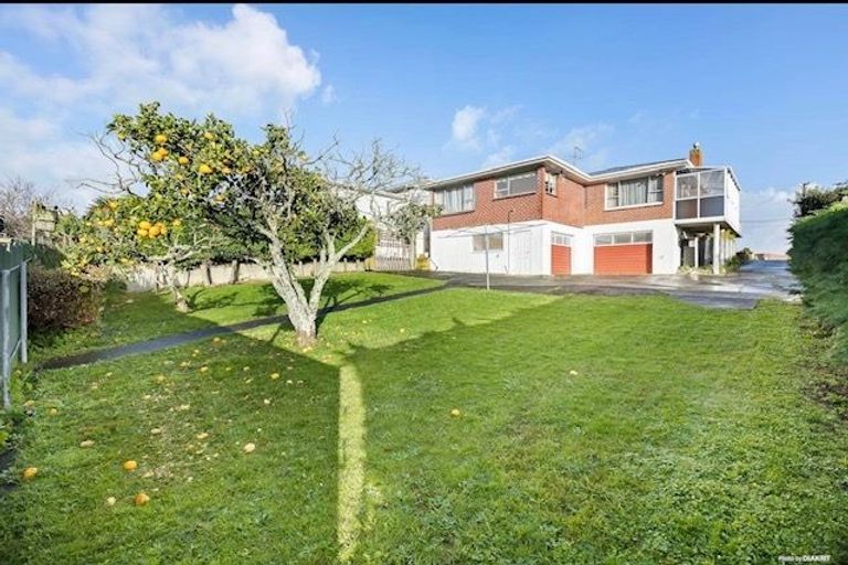 Photo of property in 4 Young Road, Mount Wellington, Auckland, 1060