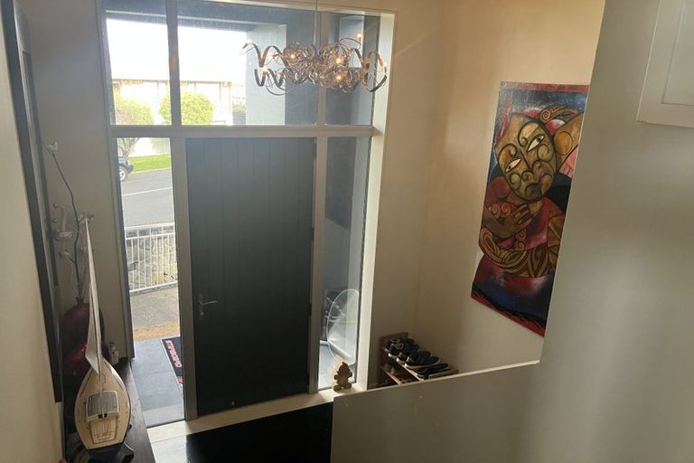 Photo of property in 34 Beach Road, Castor Bay, Auckland, 0620