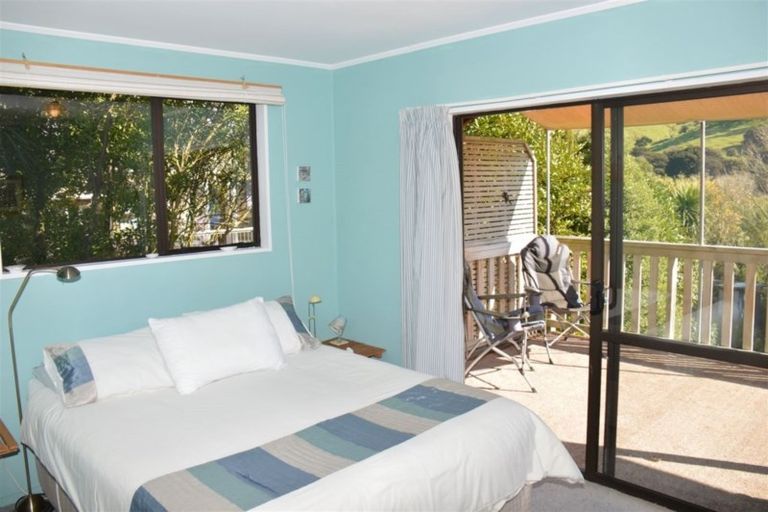 Photo of property in 68 Lukes Road, Little Akaloa, 7583