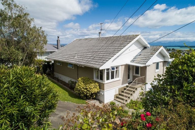 Photo of property in 102 The Ridgeway, Stoke, Nelson, 7011