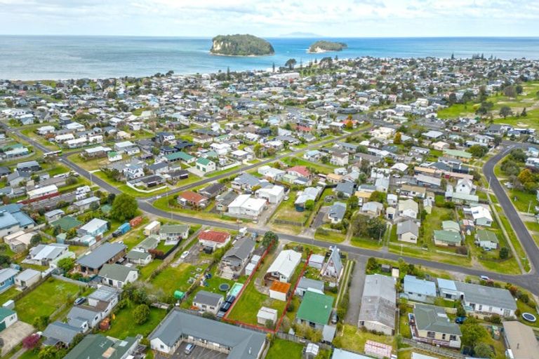 Photo of property in 106 Tamaki Road, Whangamata, 3620