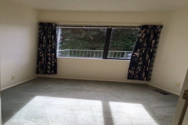 Photo of property in 31 The Crowsnest, Whitby, Porirua, 5024