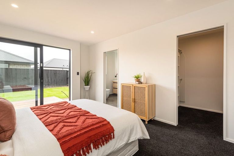 Photo of property in 27 Reece Place, Marshland, Christchurch, 8051