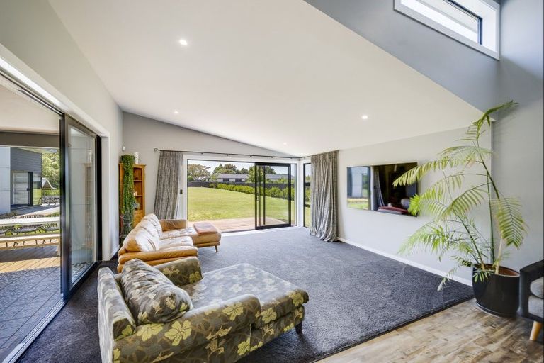 Photo of property in 68 Mcelwee Street, Jervoistown, Napier, 4112