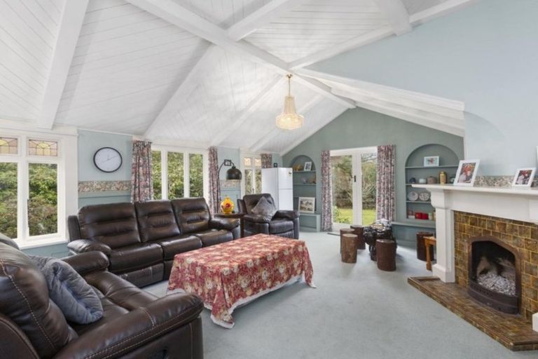 Photo of property in 5 Three Mile Hill Road, Halfway Bush, Dunedin, 9010