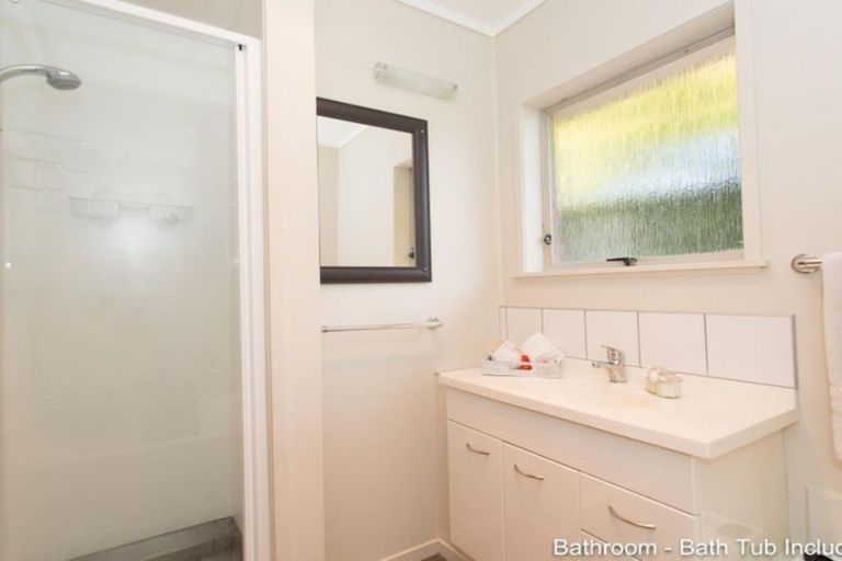 Photo of property in 239 Beach Haven Road, Birkdale, Auckland, 0626