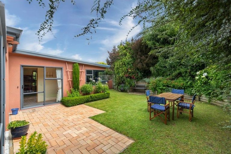 Photo of property in 18b Avalon Crescent, Fernhill, Queenstown, 9300
