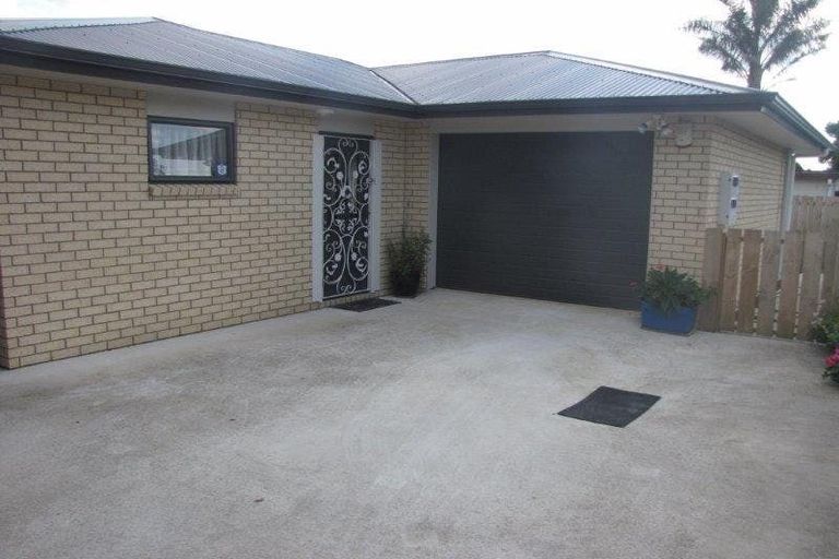 Photo of property in 15 Hogan Street, Pukekohe, 2120