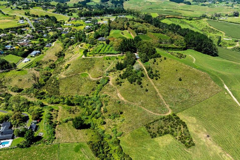 Photo of property in 361 Kaitemako Road, Welcome Bay, Tauranga, 3175