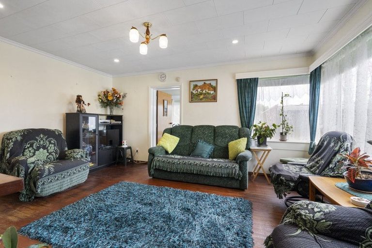 Photo of property in 31 Wrantage Street, Westown, New Plymouth, 4310