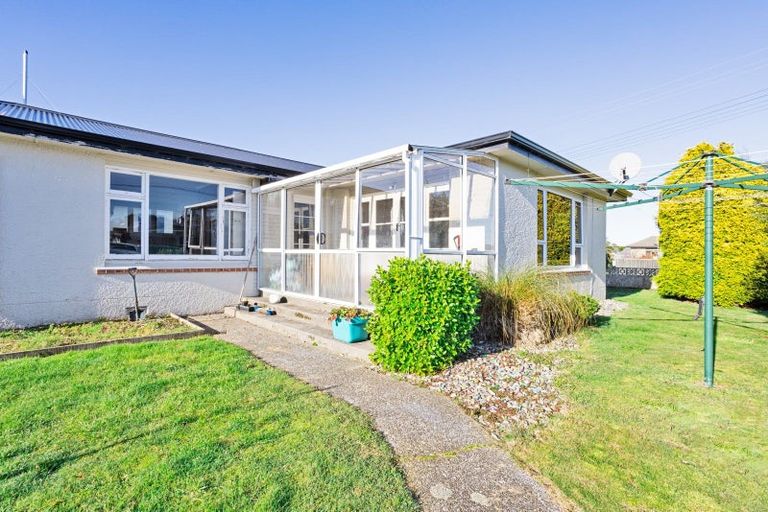 Photo of property in 66 Bullar Street, Grasmere, Invercargill, 9810