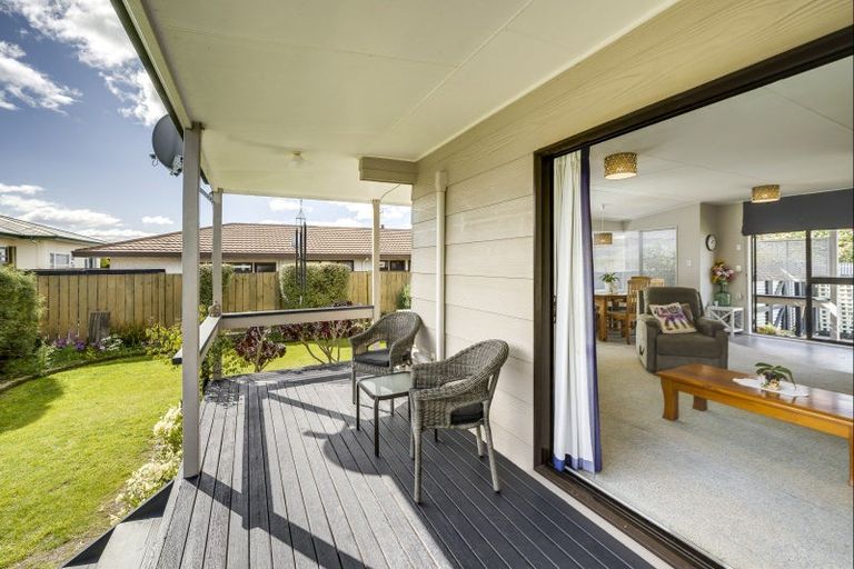 Photo of property in 2/22 Church Road, Taradale, Napier, 4112