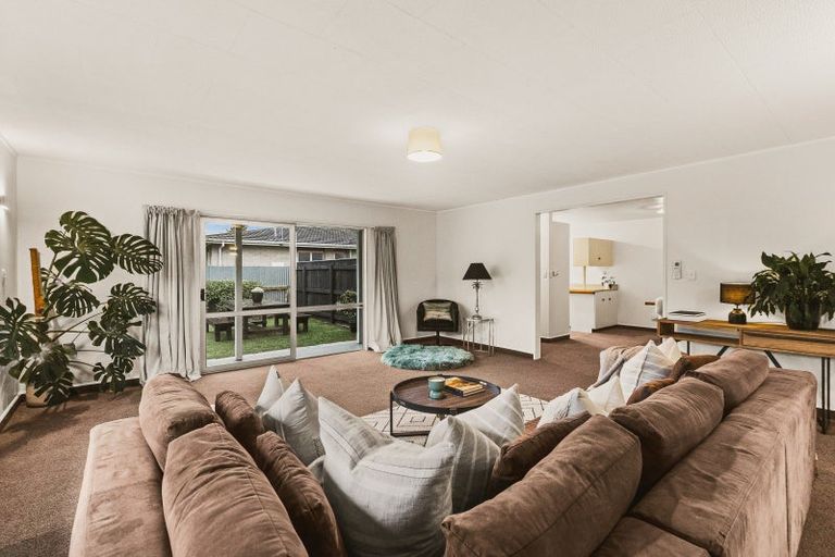 Photo of property in 3/805 Heretaunga Street East, Parkvale, Hastings, 4122