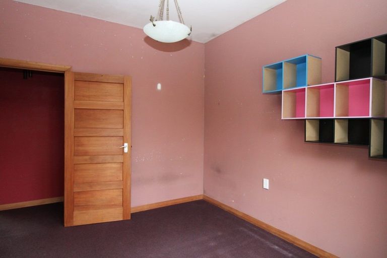 Photo of property in 82 Mangorei Road, Strandon, New Plymouth, 4312