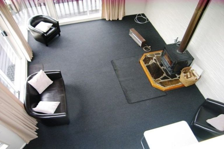 Photo of property in 7a Von Place, Fernhill, Queenstown, 9300