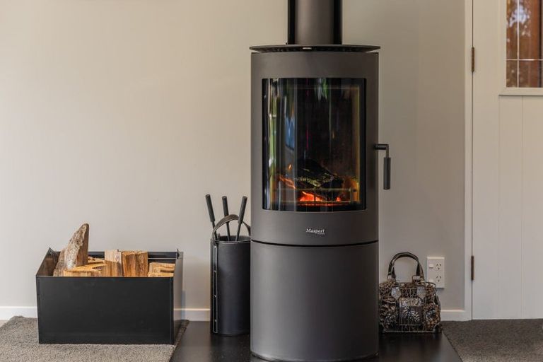 Photo of property in 6 Mowhanau Drive, Kai Iwi, Whanganui, 4574