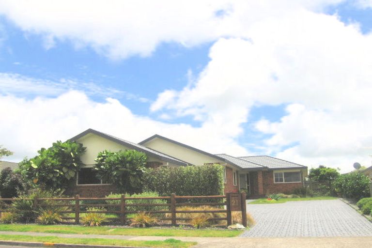 Photo of property in 21 Sunset Drive, Pukekohe, 2120