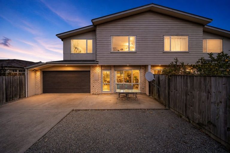Photo of property in 39 Lyndon Street, Riccarton, Christchurch, 8041
