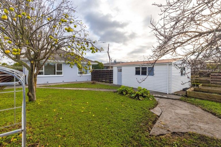 Photo of property in 30 Royalist Avenue, North New Brighton, Christchurch, 8083