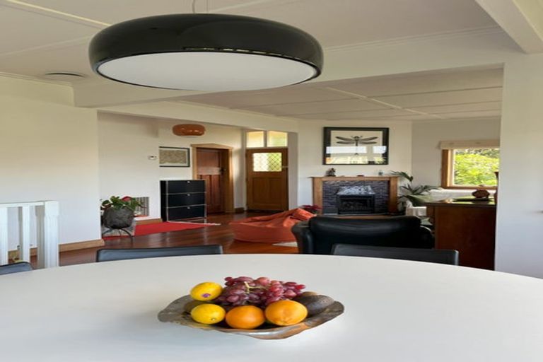 Photo of property in 16 Asquith Terrace, Brooklyn, Wellington, 6021