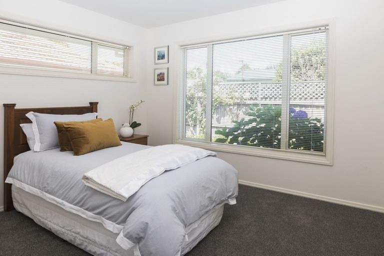 Photo of property in 21 Rutherglen Avenue, Ilam, Christchurch, 8041