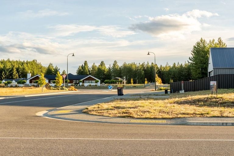 Photo of property in 10 Birch Hill Drive, Twizel, 7901