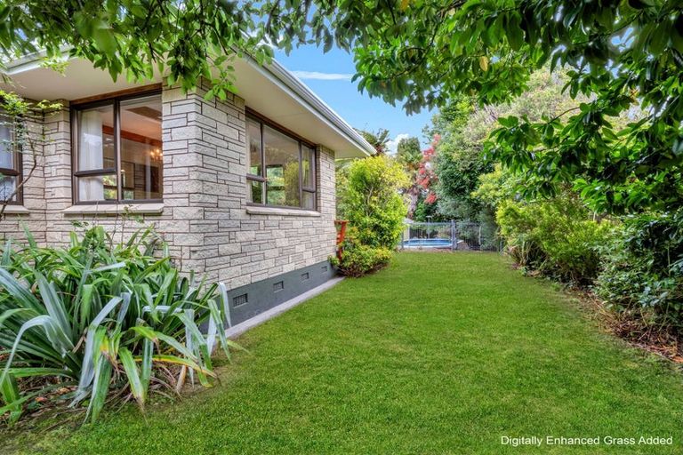 Photo of property in 10 Pollen Street, Woodville, 4920