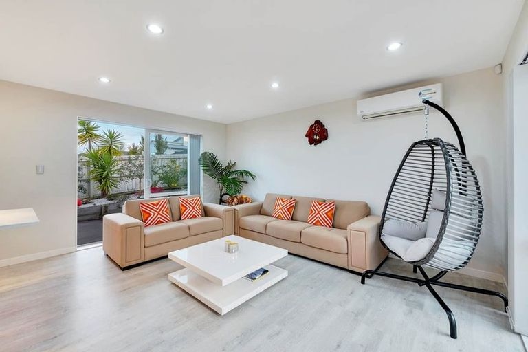 Photo of property in 92 Babich Road North, Ranui, Auckland, 0612