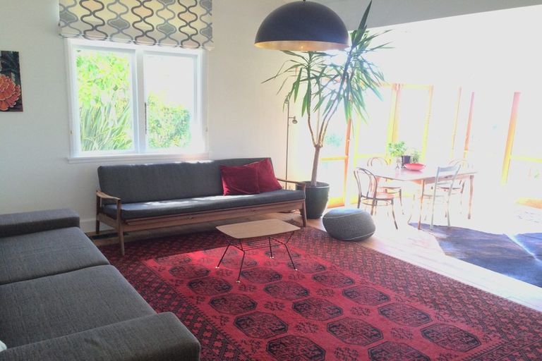 Photo of property in 28 Mortimer Terrace, Aro Valley, Wellington, 6021