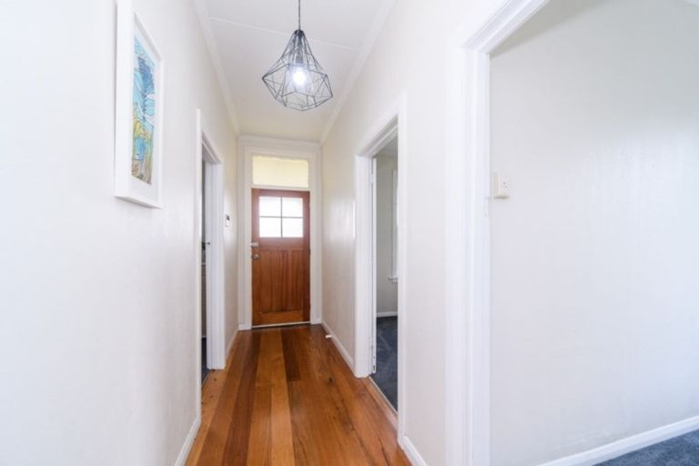 Photo of property in 18 Carlisle Street, Milson, Palmerston North, 4414