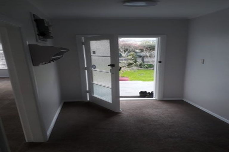 Photo of property in 19 Henry Street, Ebdentown, Upper Hutt, 5018