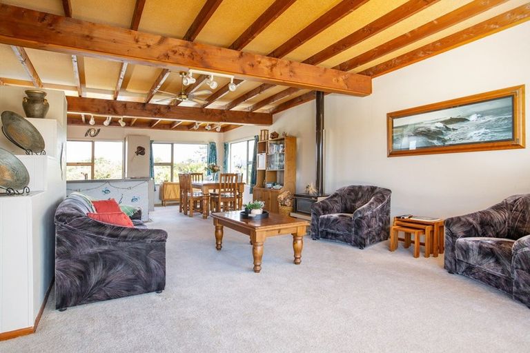 Photo of property in 14 Palm Parade, Riversdale Beach, Masterton, 5872