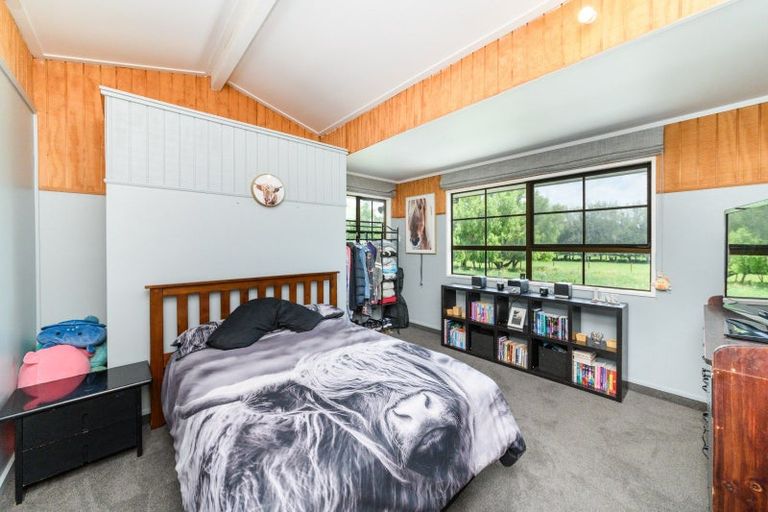 Photo of property in 83 Oroua Road, Kairanga, Palmerston North, 4475