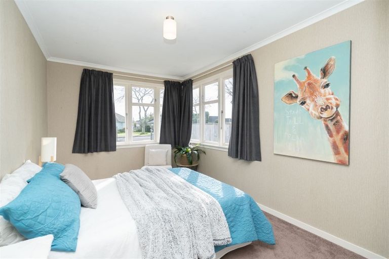 Photo of property in 2 Tranmere Road, Fairfield, Hamilton, 3214