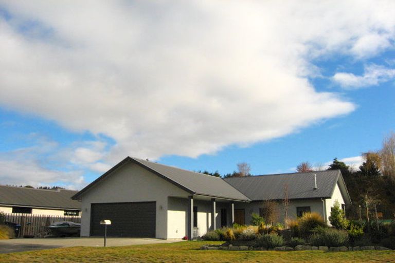 Photo of property in 19 Sylvan Street, Lake Hayes, Queenstown, 9304