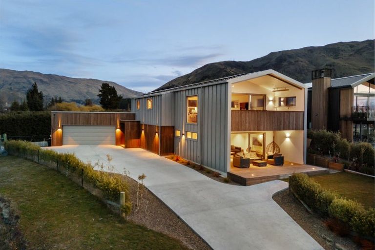 Photo of property in 69 West Meadows Drive, Wanaka, 9305