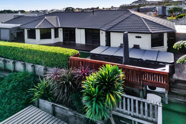 Photo of property in 40 Redwood Crescent, Hurdon, New Plymouth, 4310