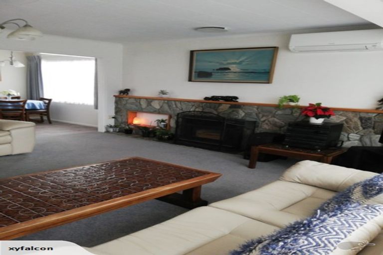 Photo of property in 35 Mountbatten Grove, Clouston Park, Upper Hutt, 5018