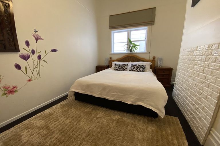 Photo of property in 156a Oriental Parade, Oriental Bay, Wellington, 6011
