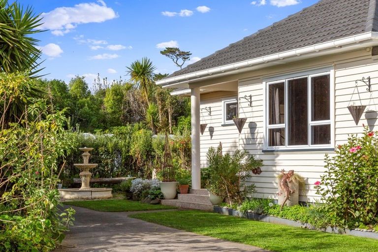 Photo of property in 7091 South Road, Warea, New Plymouth, 4381