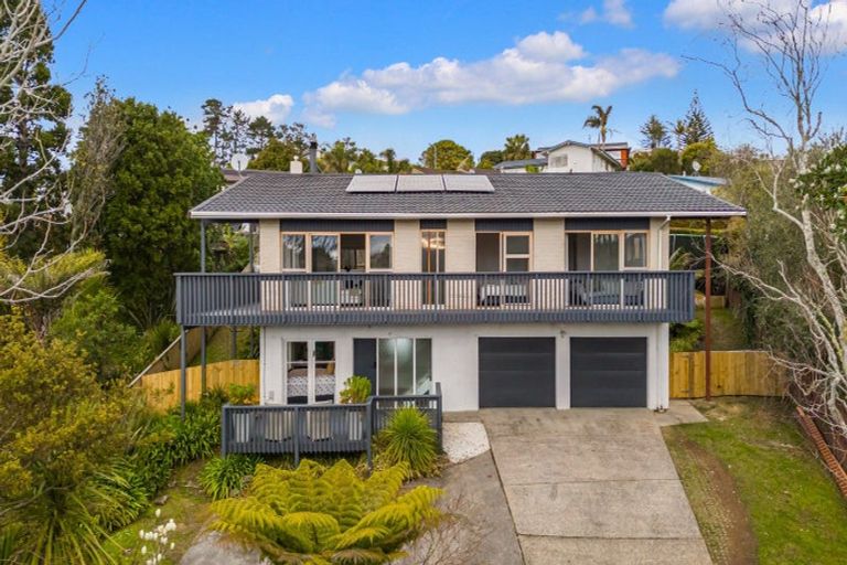 Photo of property in 20 Surville Place, Mairangi Bay, Auckland, 0630