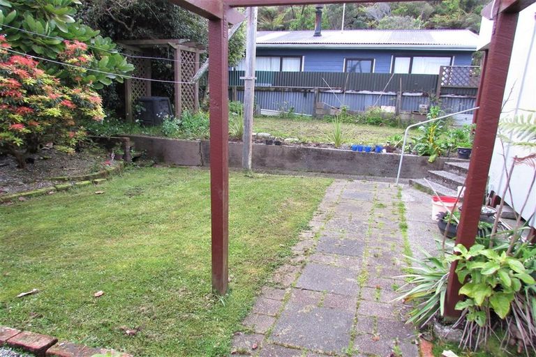 Photo of property in 55 Main South Road, Karoro, Greymouth, 7805