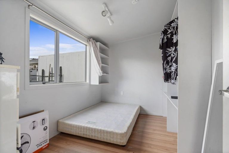 Photo of property in 2 Keays Road, Avenues, Whangarei, 0110