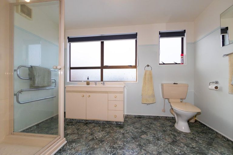 Photo of property in 1210 Louie Street, Parkvale, Hastings, 4122